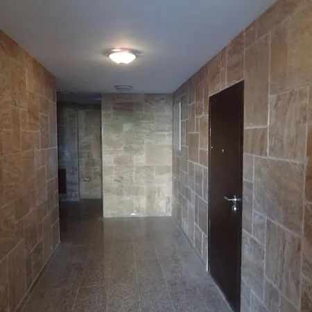 Lejlighed Comfortable Three-room *