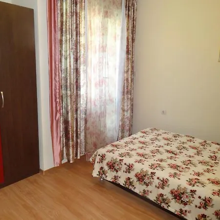 Comfortable Three-room Lejlighed *