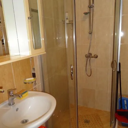 Comfortable Three-room *